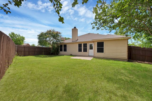 1002 Manassas Drive, Forney, TX 75126