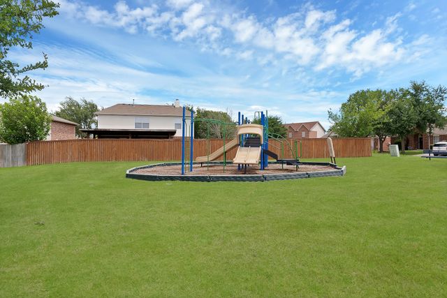1002 Manassas Drive, Forney, TX 75126