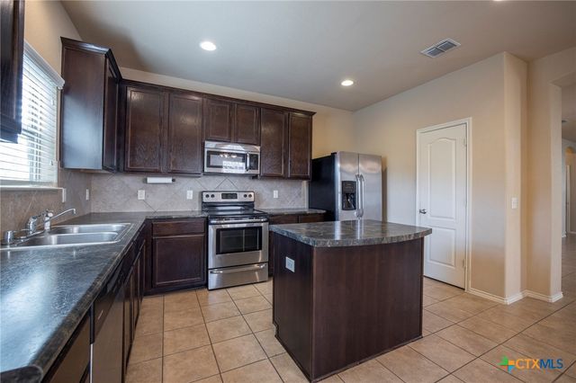 433 Stonebrook Drive, Cibolo, TX 78108