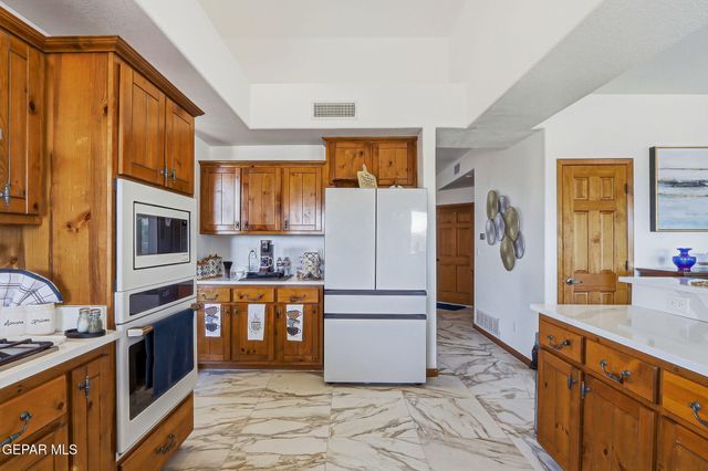 6520 CALLE BONITA Lane, El Paso, TX 79912