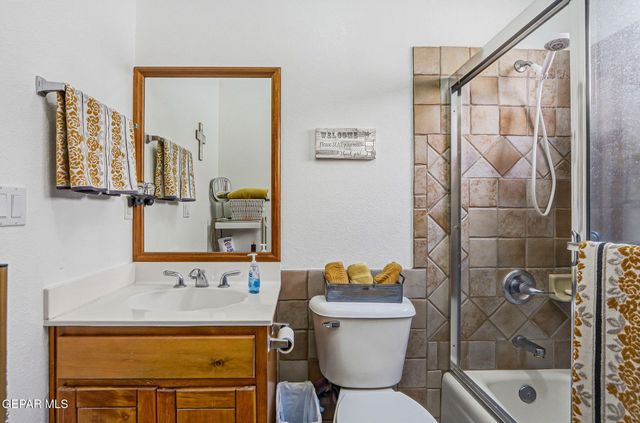 6520 CALLE BONITA Lane, El Paso, TX 79912