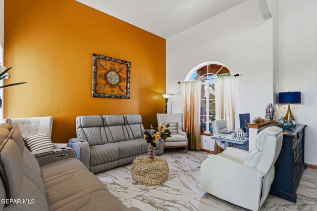 6520 CALLE BONITA Lane, El Paso, TX 79912