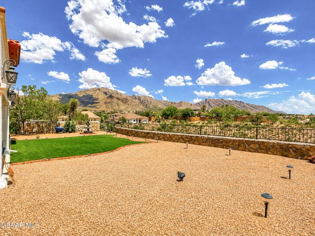 6520 CALLE BONITA Lane, El Paso, TX 79912