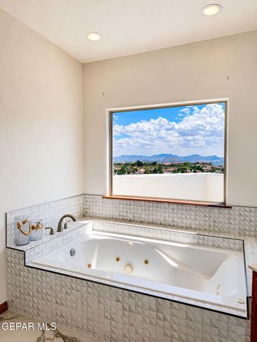 6520 CALLE BONITA Lane, El Paso, TX 79912