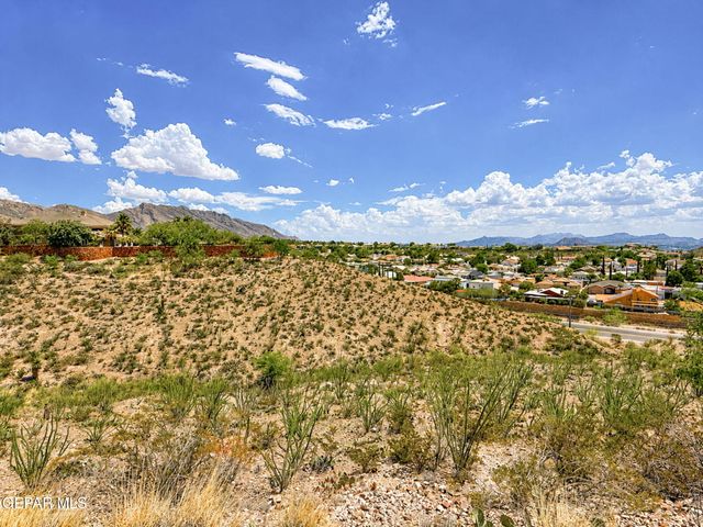 6520 CALLE BONITA Lane, El Paso, TX 79912