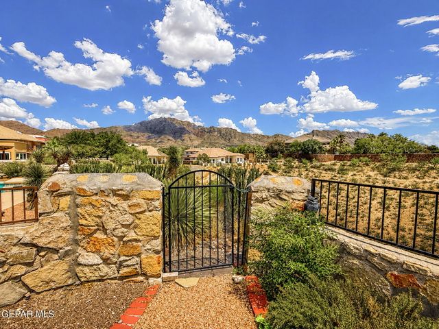 6520 CALLE BONITA Lane, El Paso, TX 79912