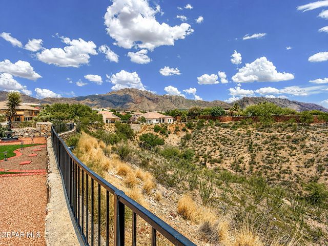 6520 CALLE BONITA Lane, El Paso, TX 79912
