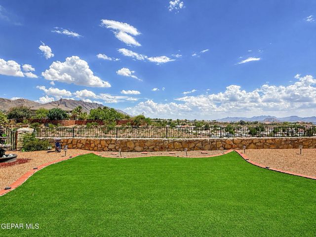 6520 CALLE BONITA Lane, El Paso, TX 79912