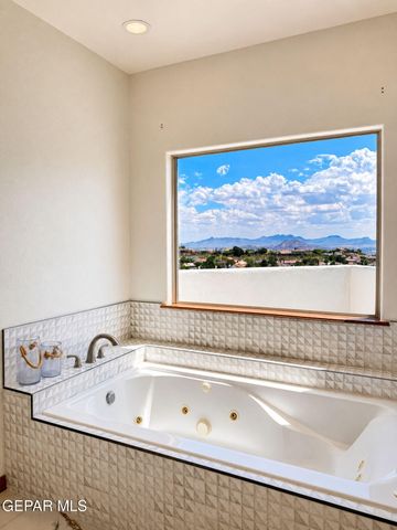 6520 CALLE BONITA Lane, El Paso, TX 79912