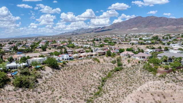 6520 CALLE BONITA Lane, El Paso, TX 79912