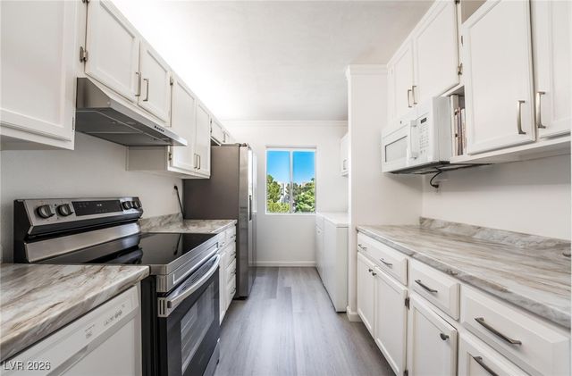 730 South Royal Crest Circle 444, Las Vegas, NV 89169