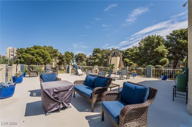 730 South Royal Crest Circle 444, Las Vegas, NV 89169