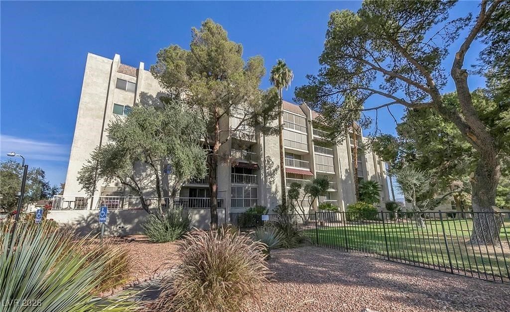 730 South Royal Crest Circle 444, Las Vegas, NV 89169