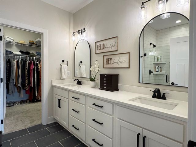 1350 NW Brooks Drive, Waukee, IA 50263