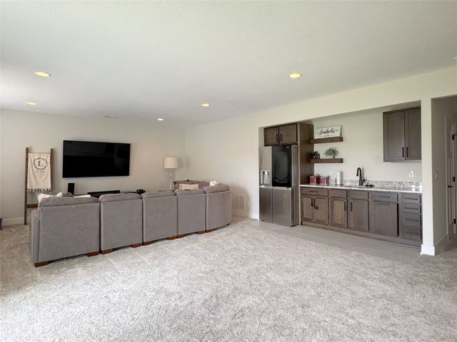 1350 NW Brooks Drive, Waukee, IA 50263