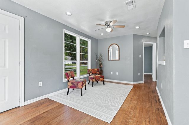 2530 W Elm Street, Denison, TX 75020