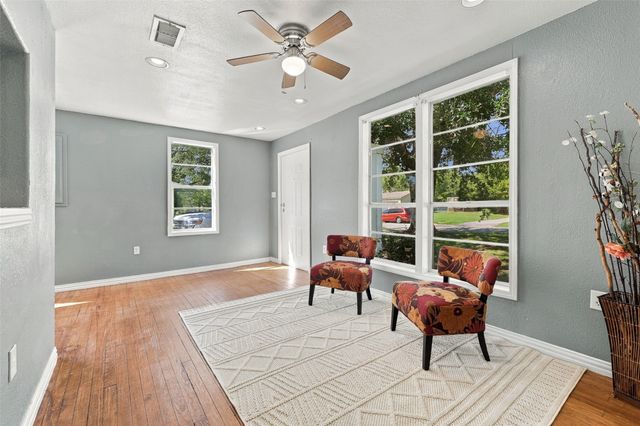 2530 W Elm Street, Denison, TX 75020