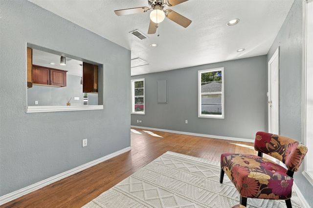 2530 W Elm Street, Denison, TX 75020