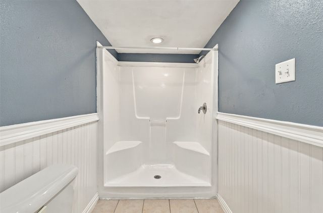 2530 W Elm Street, Denison, TX 75020