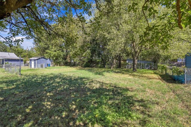 2530 W Elm Street, Denison, TX 75020