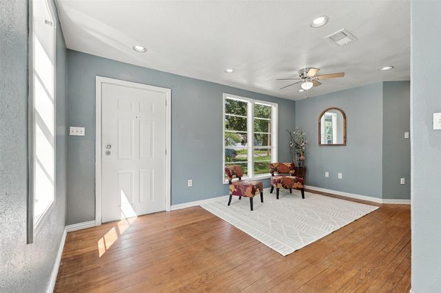 2530 W Elm Street, Denison, TX 75020
