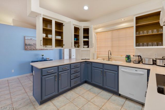 7110 La Cienega Street, Las Vegas, NV 89119