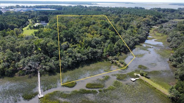 6444 St Anthony Drive, Yonges Island, SC 29449