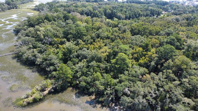 6444 St Anthony Drive, Yonges Island, SC 29449