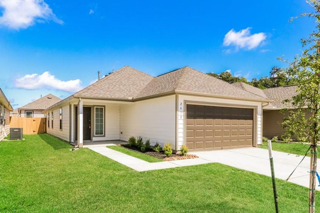 2412 Bull Trout Drive, Conroe, TX 77384