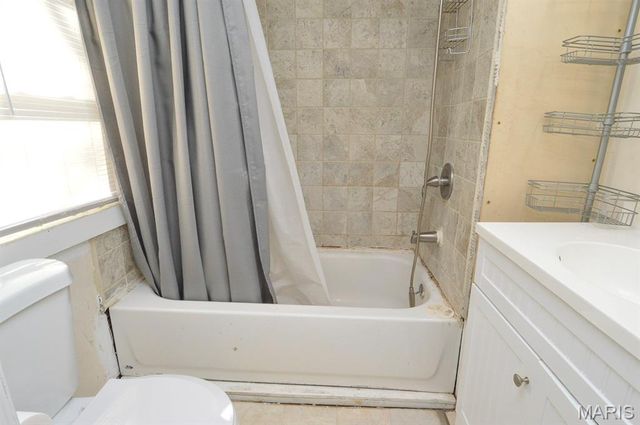 114 N Delmar Avenue, Hartford, IL 62048