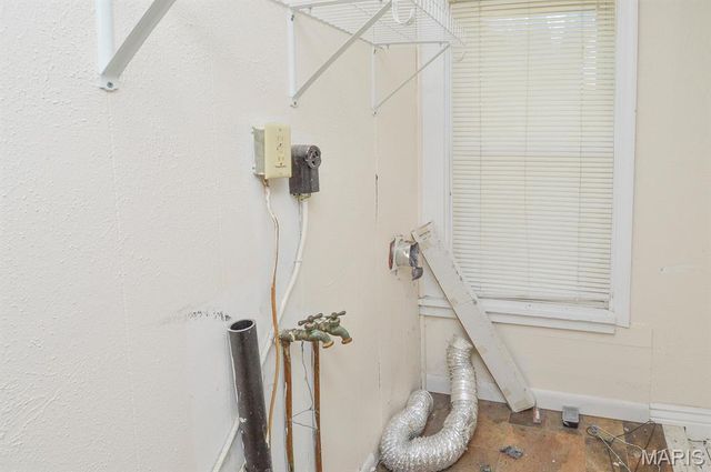 114 N Delmar Avenue, Hartford, IL 62048