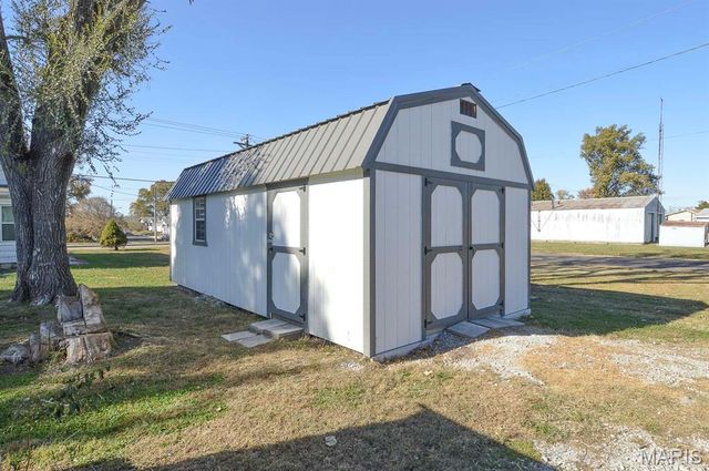 114 N Delmar Avenue, Hartford, IL 62048