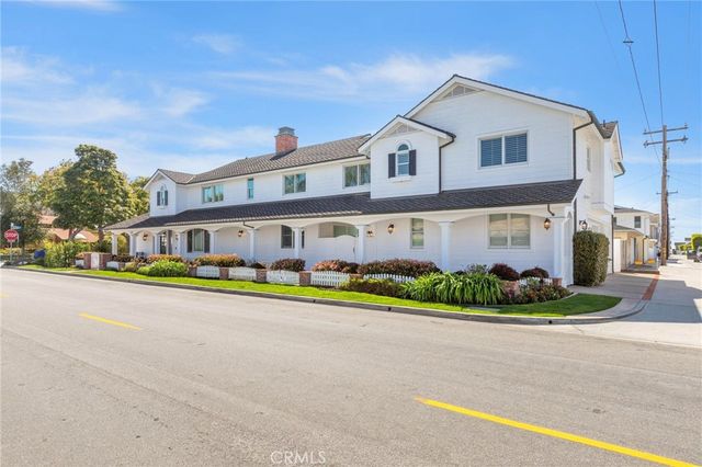 2401 Clay, Newport Beach, CA 92663