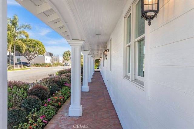 2401 Clay, Newport Beach, CA 92663