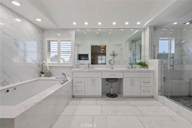 2401 Clay, Newport Beach, CA 92663