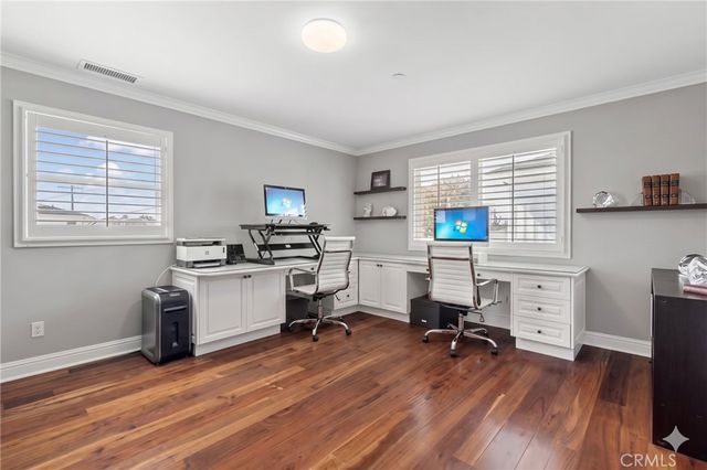 2401 Clay, Newport Beach, CA 92663