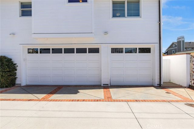 2401 Clay, Newport Beach, CA 92663