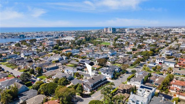 2401 Clay, Newport Beach, CA 92663