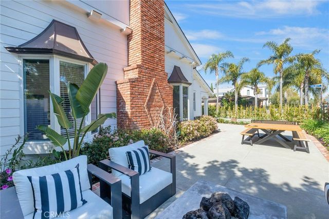 2401 Clay, Newport Beach, CA 92663