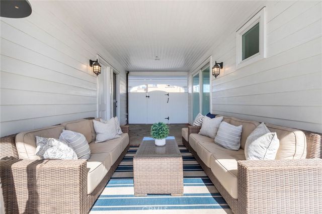 2401 Clay, Newport Beach, CA 92663