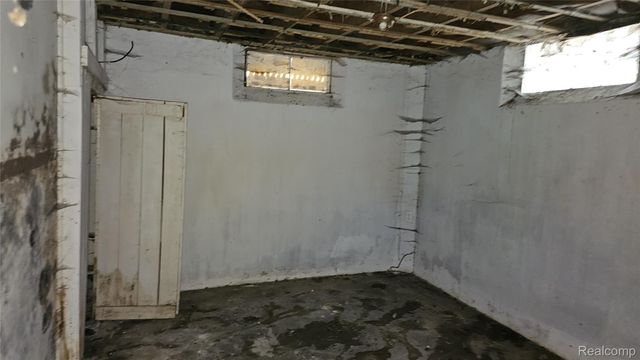 19783 Annott Street, Detroit, MI 48205