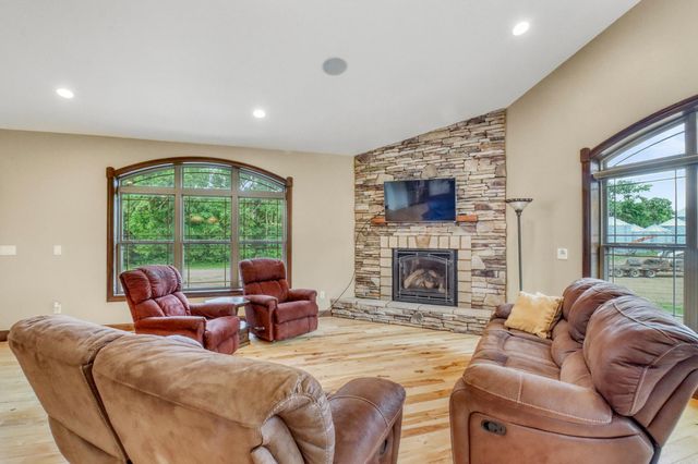 14293 40th Street S, Moorhead, MN 56560