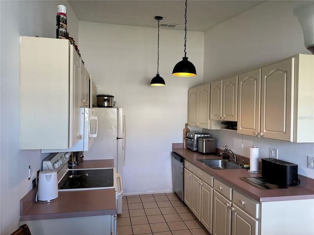 3401 36TH STREET W, Bradenton, FL 34205