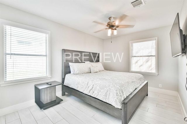 7522 Dearborn Street, Houston, TX 77055