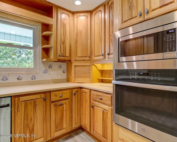 639 GROVE PARK Boulevard, Jacksonville, FL 32216