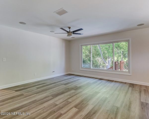 639 GROVE PARK Boulevard, Jacksonville, FL 32216