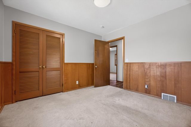 3035 Croft Drive, Saint Anthony, MN 55418