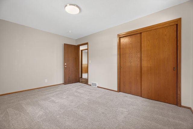 3035 Croft Drive, Saint Anthony, MN 55418
