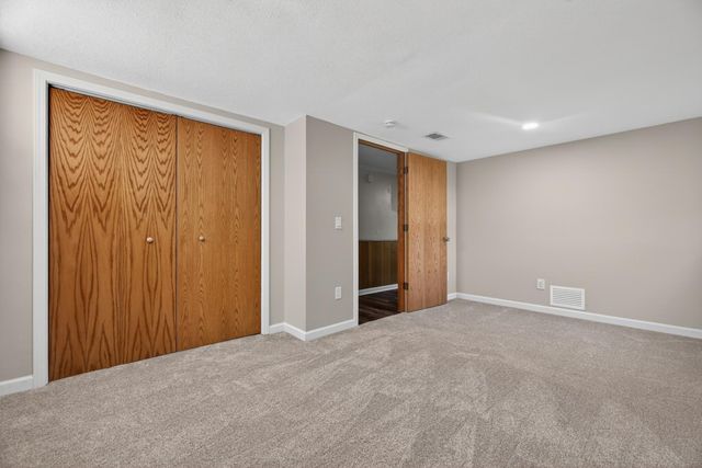 3035 Croft Drive, Saint Anthony, MN 55418