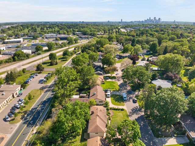 3035 Croft Drive, Saint Anthony, MN 55418